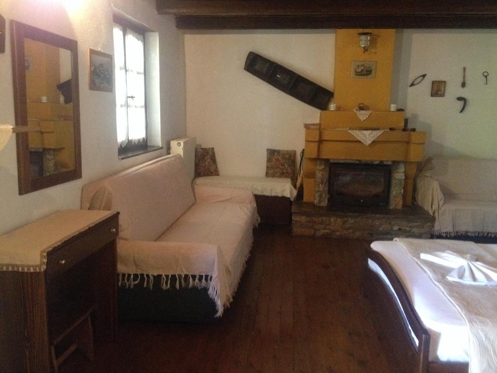 פליאוס פנטלימון Guesthouse Klearchos מראה חיצוני תמונה